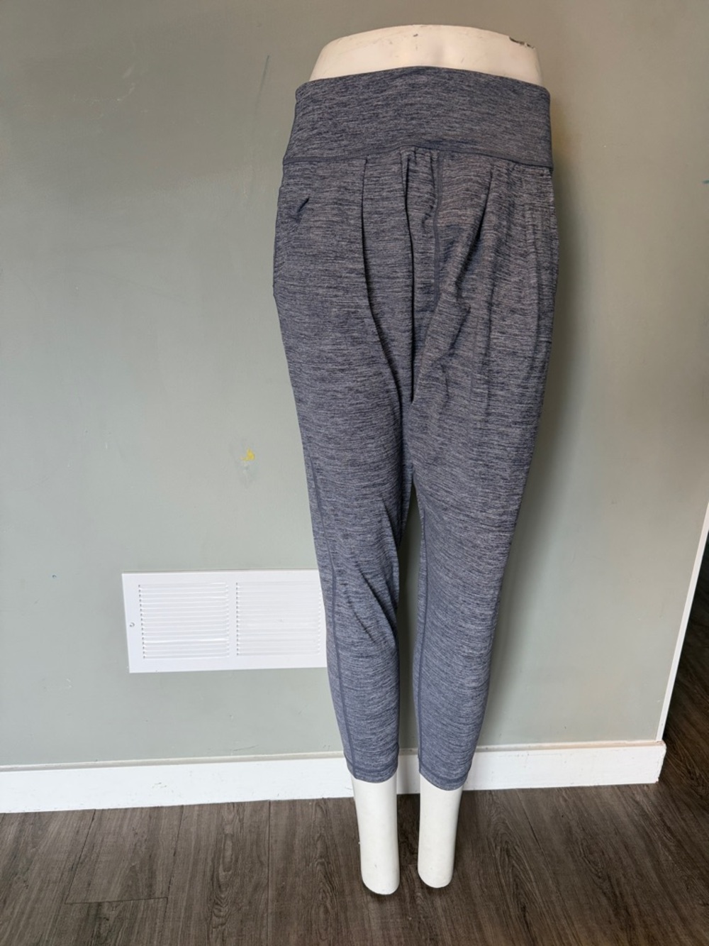 Lululemon Happy Hotha Slouch Crotch Pants